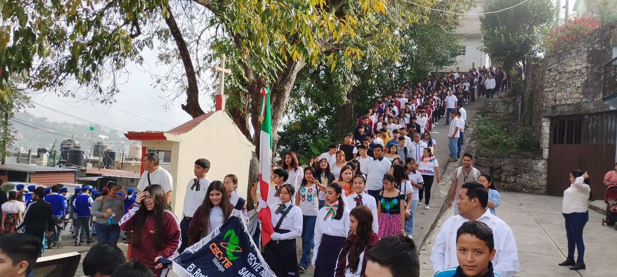 CecyteSantaAna's tweet image. #CECyTEH #Desfile

Con gran fervor cívico y entusiasmo, nuestra comunidad educativa Cecyte Hidalgo Santa Ana de Allende participó activamente en el Desfile Conmemorativo del Aniversario de la Revolución Mexicana 2025.

#SomosUnEquipoTransformandoElFuturo

@edmundo_rmz