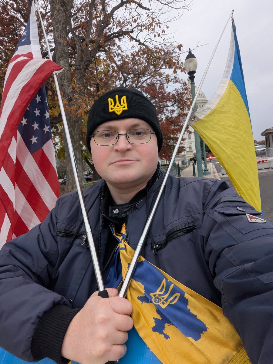 Join us at Independence Ave and New Jersey across from Longworth House office building until 7pm today Thursday. The House is in session right now. Call your members of Congress and tell them to support Ukraine!
#CrimeaIsUkraine 🇺🇸🇺🇦