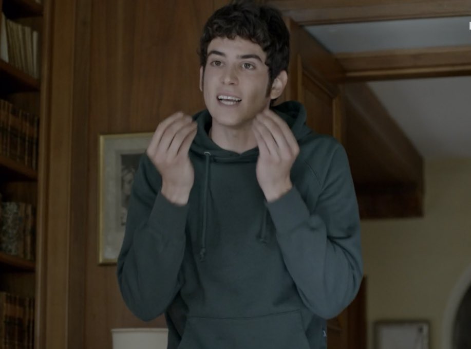 Manuel: “Sposiamoci”
Nina: “Mi fai incazzare quando dici ste cazzate”

ANCHE A ME NINA, 
ANCHE A ME! 

#unprofessore3