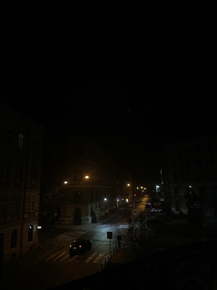 Побачив Львів