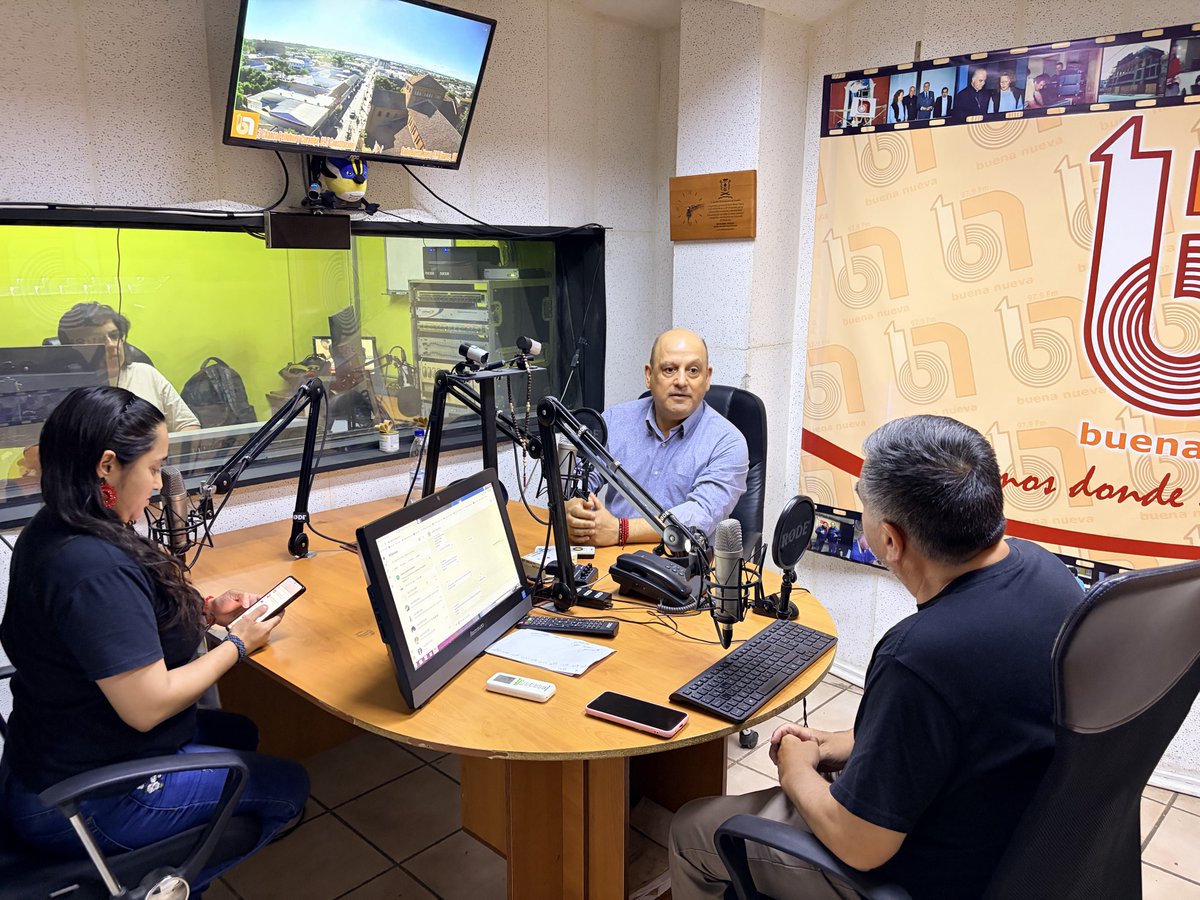 JM_Diaz_CUT's tweet photo. 🎙️ Estoy en vivo ahora junto a la Pdta. de CUT Linares, Mariluz Chaparro, conversando sobre los desafíos del mundo del trabajo.
📻 Radio Buena Nueva 97.9 FM
👉 https://t.co/ZHOB8FLHnQ

¡Acompáñennos! 💪🔥 https://t.co/iECeVd14uN