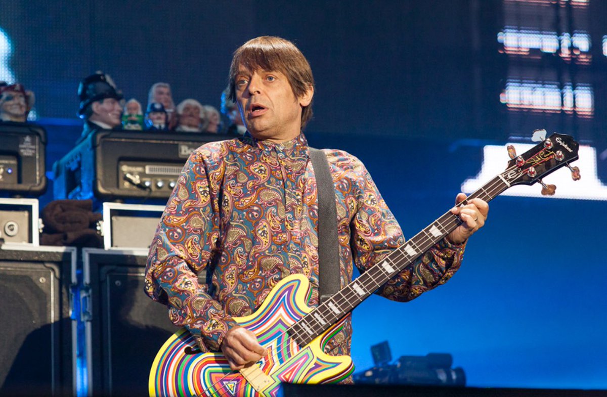 Genuinely gutted. A true legend. One of the best ever gigs and some of the best music ever created. 

RIP Mani 🍋