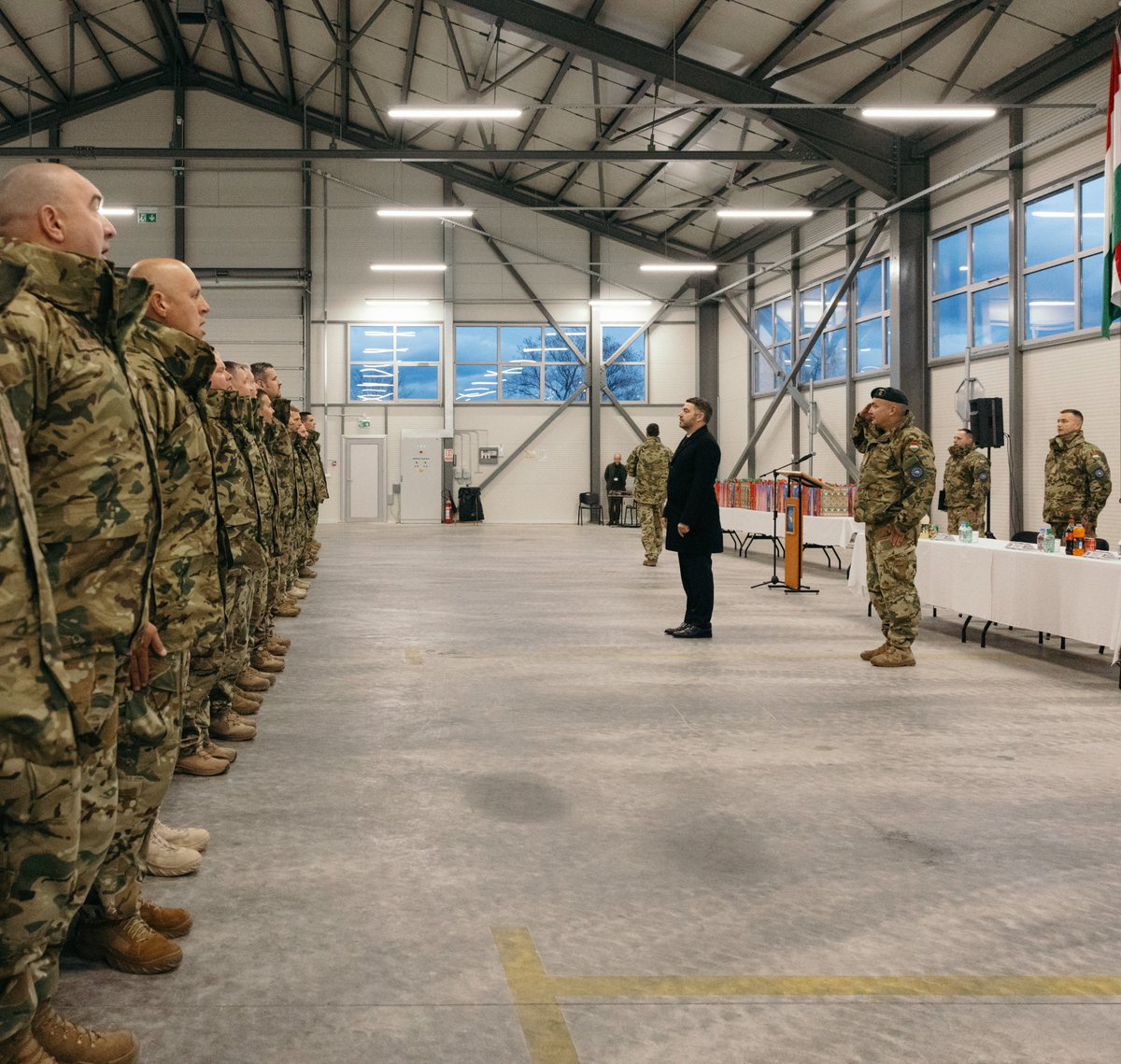 Today, 20 November 2025, COM EUFOR Major General Florin Barbu welcomed a Hungarian delegation led by Dr. Zsolt Kutnyánszky, State Secretary for Force Development and Defence Policy at the Hungarian Ministry of Defence.
ℹ️tinyurl.com/4bbezp6f