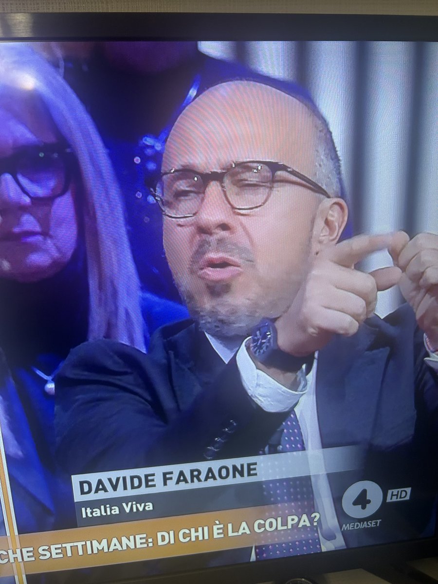 DavideSilvestr6's tweet image. Se la funzione di mostrare Faraone è quella di far tracollare ulteriormente #italiamorta allora ben venga #Faraone! #drittoerovescio