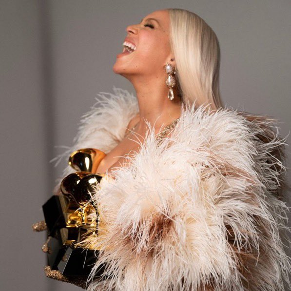 msyonceslay's tweet image. Album of the year               Brand of the year 

It must suck to hate Beyoncé when she keeps winning ✨✨✨✨
