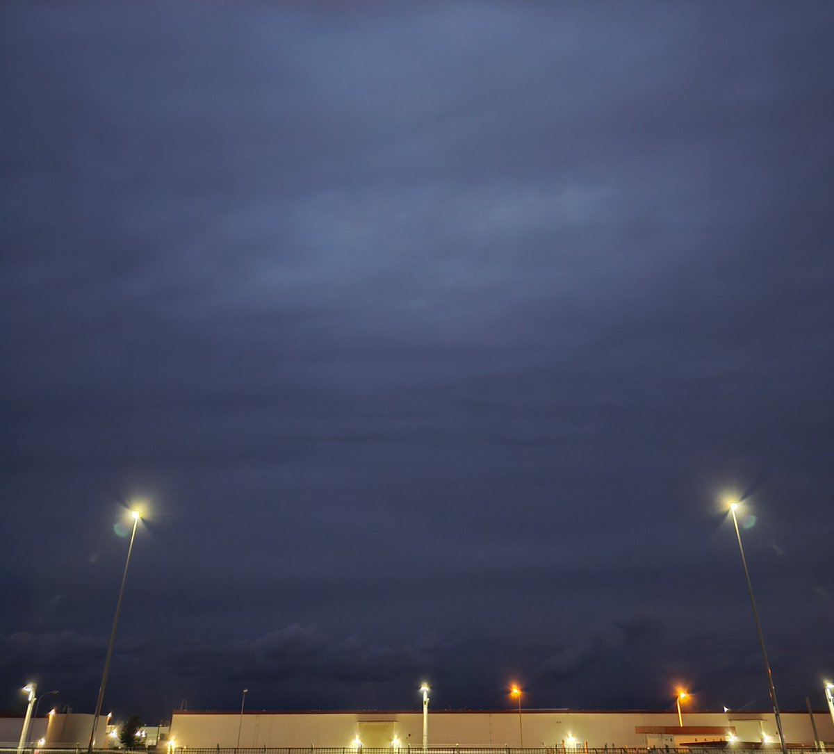 ajirotenjo's tweet image. おはよーございまーす☀️
眠たい金曜日です( ´0` ).｡o

#週ラストもはりきっていきましょー