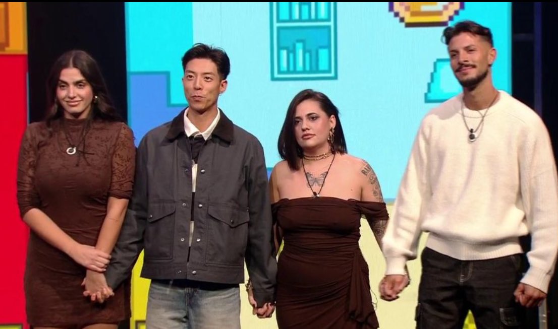 napformeplsx's tweet photo. Los muebles                    Los de teatro

Los insoportables          Los ganadores✨

#GHGala3 #GH20N https://t.co/QEVShyk5rA
