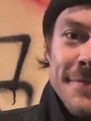 please hide all the scissors in the world, we are at this 🤏🏻 to see his curls again