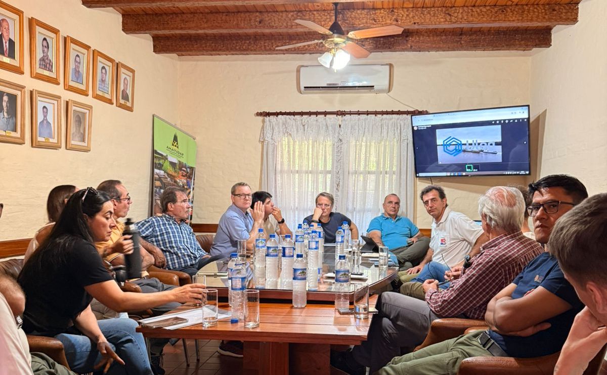 argentinaforest's tweet image. #Logistica #Misiones 
Hidrovía Paraná–Paraguay | La naviera InterBarge planea iniciar actividad en el Puerto Posadas en 2026 y evalúa un proyecto de USD 120 millones en Eldorado argentinaforestal.com/2025/11/20/hid… 
@RicardoBabiak @amayadap @CEMISIONES @apicofom @fachifede