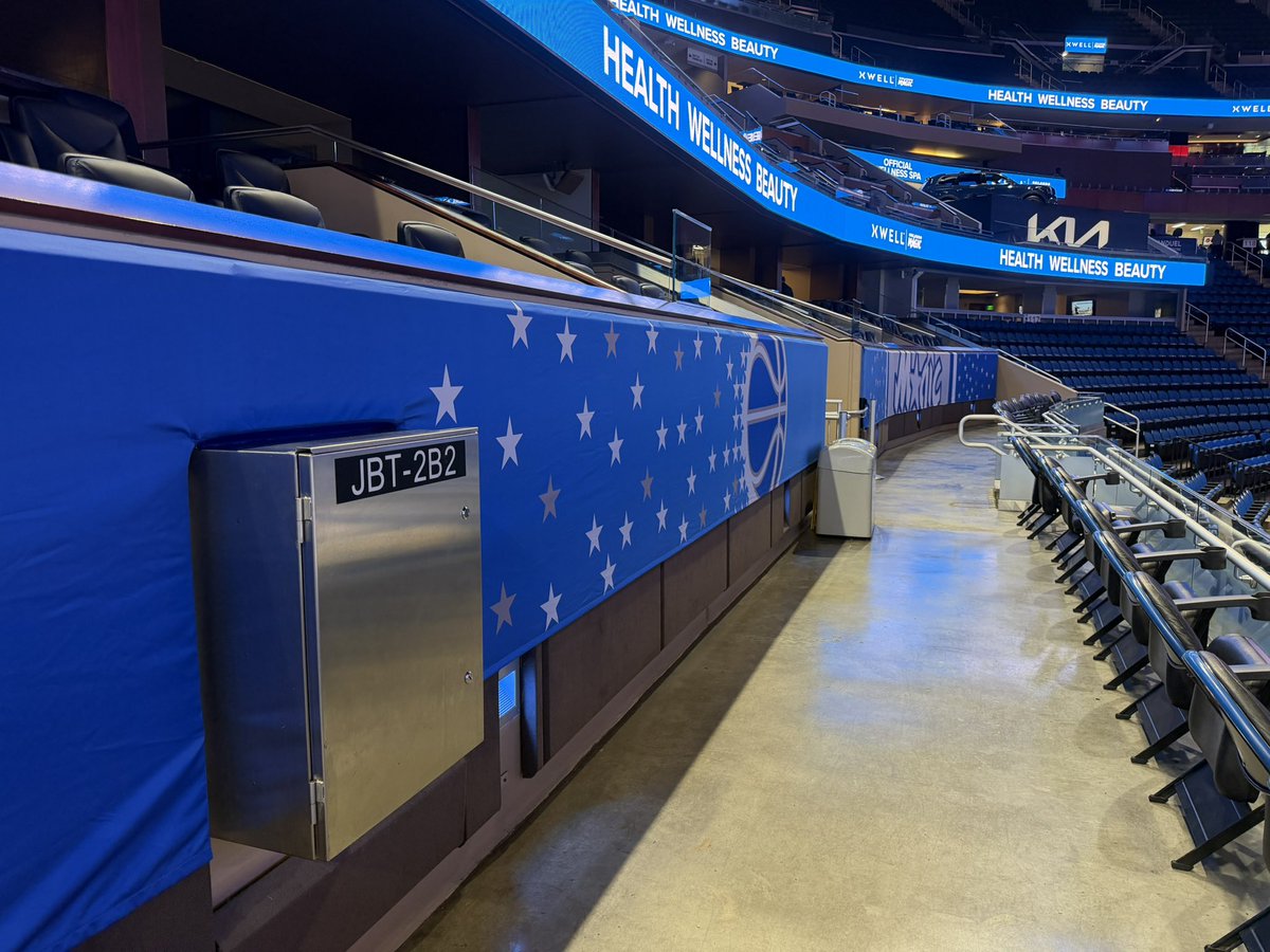 CodyTaylorNBA's tweet image. The City Edition court for tonight 🪄