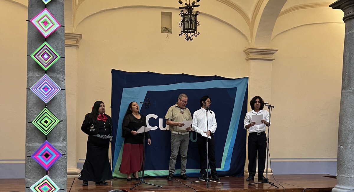 Cultura_BUAP's tweet image. ¡Así despedimos el otoño, gracias a nuestros asistentes y alumnos por su entusiasmo y por llenar nuestro espacio con su talento! 💃🏽🕺🏽🎤🎵
¡Mantente atento de nuestra próxima convocatoria! #CulturaBUAP #TalleresDeMusica #OrgullosamenteBUAP #cierredetalleres