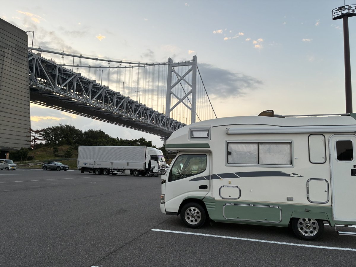 昨日の夜出発して与島PAで一泊！
さあ出発します🛫