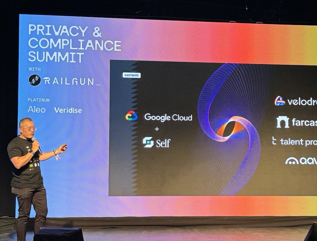 🛂 v 🧟‍♂️ 
For Web3 to win we need users

This journey starts w/ honesty on industrial scale farming &amp; phony blockspace adoption 

Lose-lose for protocols, startups, and brands pilled on the potential of permissionless expression

Excited to see protocols empower with privacy legos