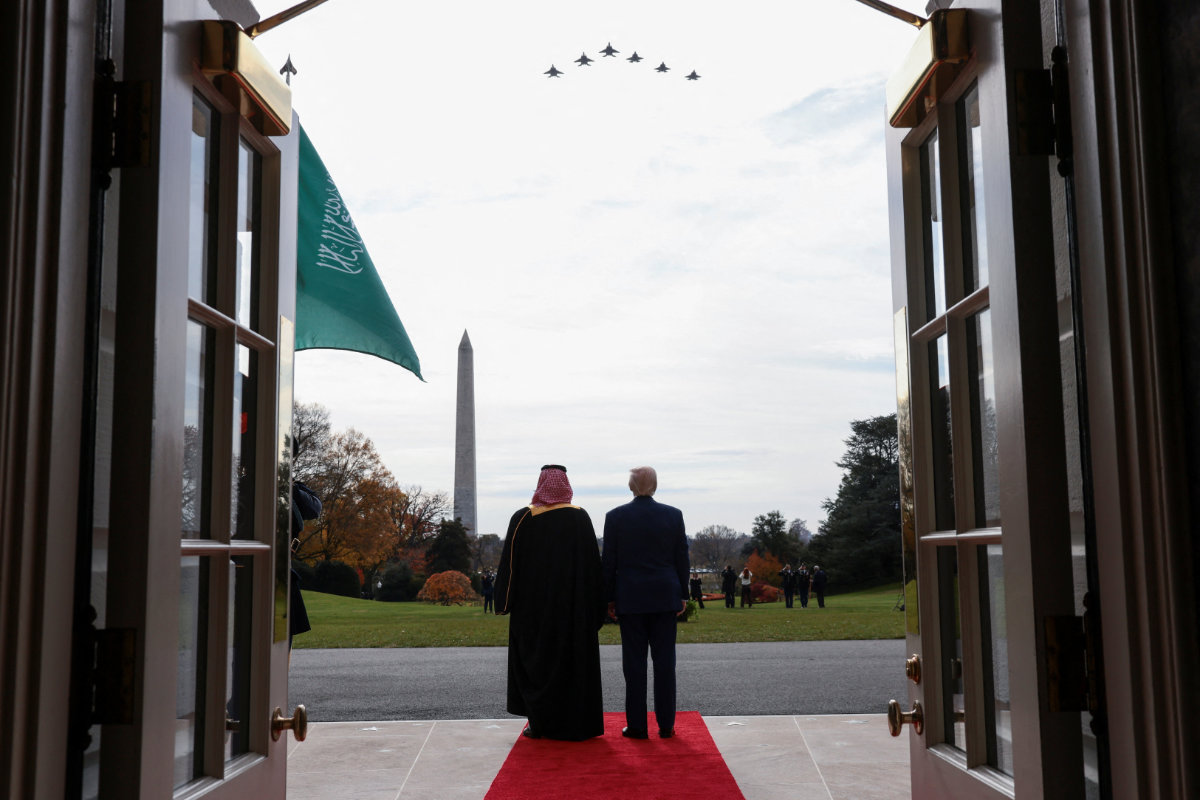 arabnews's tweet photo. #SPOTLIGHT: Crown prince’s #US visit underscored long-term importance #SaudiArabia & US place on stable, strategic partnership #CrownPrinceinUSA #CPvisitUS https://t.co/cXkVGDKwH2 https://t.co/QNVc42tRe3