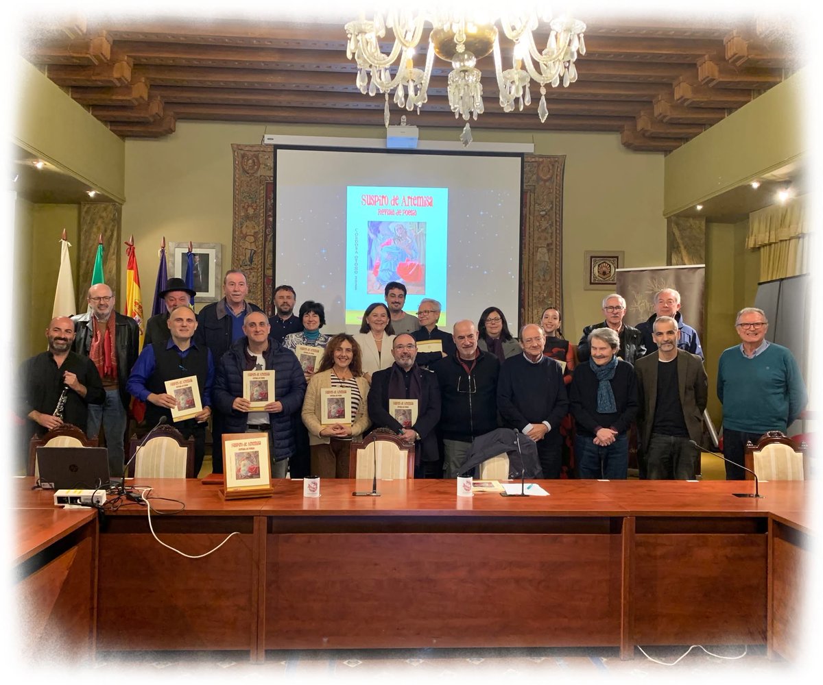 DETORRES EDITORES tweet media