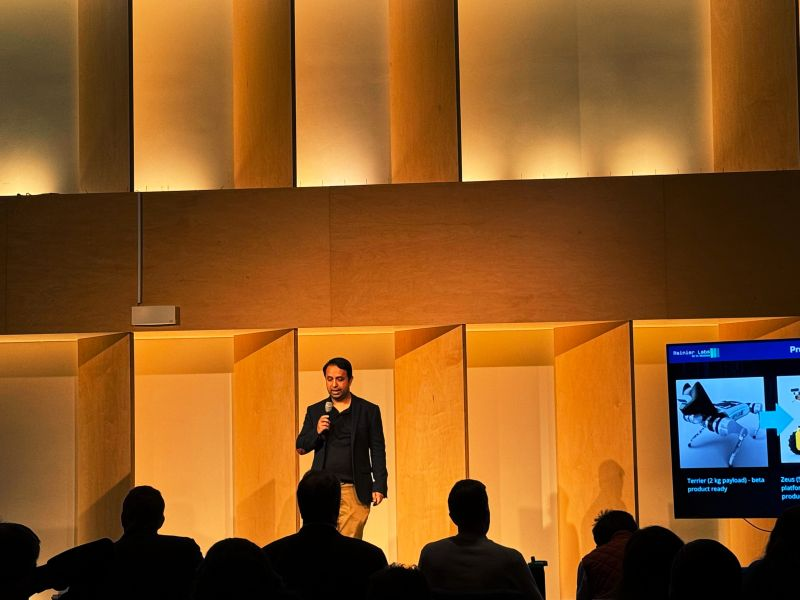 LabsRainier's tweet image. Last night at DraperU’s Hero Training Program was electric ⚡️
Huge energy, great questions, and big takeaways. Grateful for the community pushing hard tech forward. Onward 🚀
In frame: Our founder, Jay!
#DraperU #Robotics #DeepTech