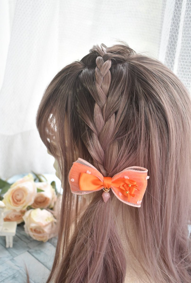 Waltz_with_Psyc's tweet image. リボン祭り9日目です🎀
11/26までの開催です(❁ᴗ͈ˬᴗ͈)

皆さんにはオレンジの推しはいますか？
是非当店のオレンジ見て行ってくださいね🧡
パッと目を引くビタミンカラーに魅了されちゃいます🫶
#カワスタ 
#アイドル
#参戦 
#推し色
#ロリータ  #ロリィタ
#コンカフェ