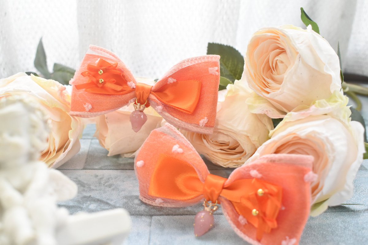 Waltz_with_Psyc's tweet image. リボン祭り9日目です🎀
11/26までの開催です(❁ᴗ͈ˬᴗ͈)

皆さんにはオレンジの推しはいますか？
是非当店のオレンジ見て行ってくださいね🧡
パッと目を引くビタミンカラーに魅了されちゃいます🫶
#カワスタ 
#アイドル
#参戦 
#推し色
#ロリータ  #ロリィタ
#コンカフェ