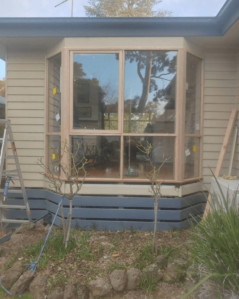 noremacwindows's tweet image. Timely delivery is the backbone of smooth renovations. Late windows stall everything. At Noremac, coordinated scheduling means your timber windows arrive when promised. One accountable team keeps your project on track. #NoremacWindows #SupplyAndInstall #WindowReplacement