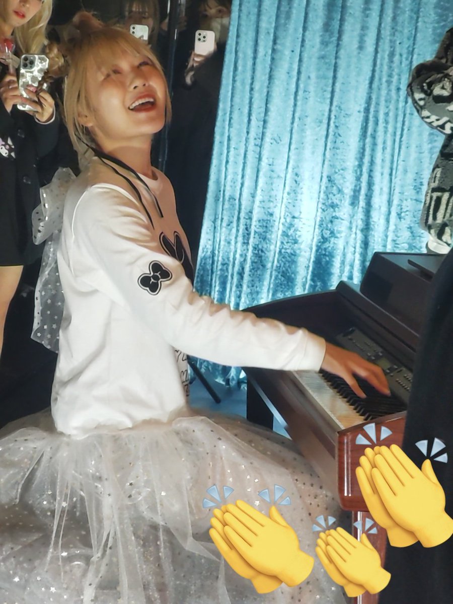 tomo1569_0301's tweet image. 大好きなブランド《ＭＩＬＫ 》の secret partyにお呼ばれして来たよ🎵
今となっては《MILK BOY》しか着ないんだけど🤣
大好きなひとみさんにもお会い出来て😆💕
いつもの店員さん達も可愛くて😆
シャンパンも🍷アイスクリームも🍨
ケーキも🎂みんな美味しくて😋✨
とびきり可愛くて🎵全部正義だっ🙌💕