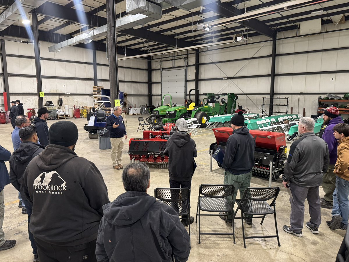 FinchTurf's tweet image. 👏🏻 We had an awesome turnout for our New Milford, CT Service Workshop today!!  Thanks to everyone who came and spent the day with us!!! #StaySharp #NeverStopLearning 🛠️

🔥Next up is our 1/14/26 workshop on Long Island! There’s still time to register!