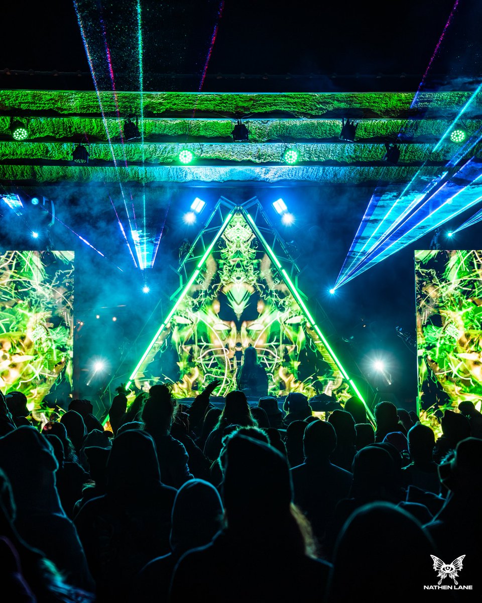 T R U T H tweet media