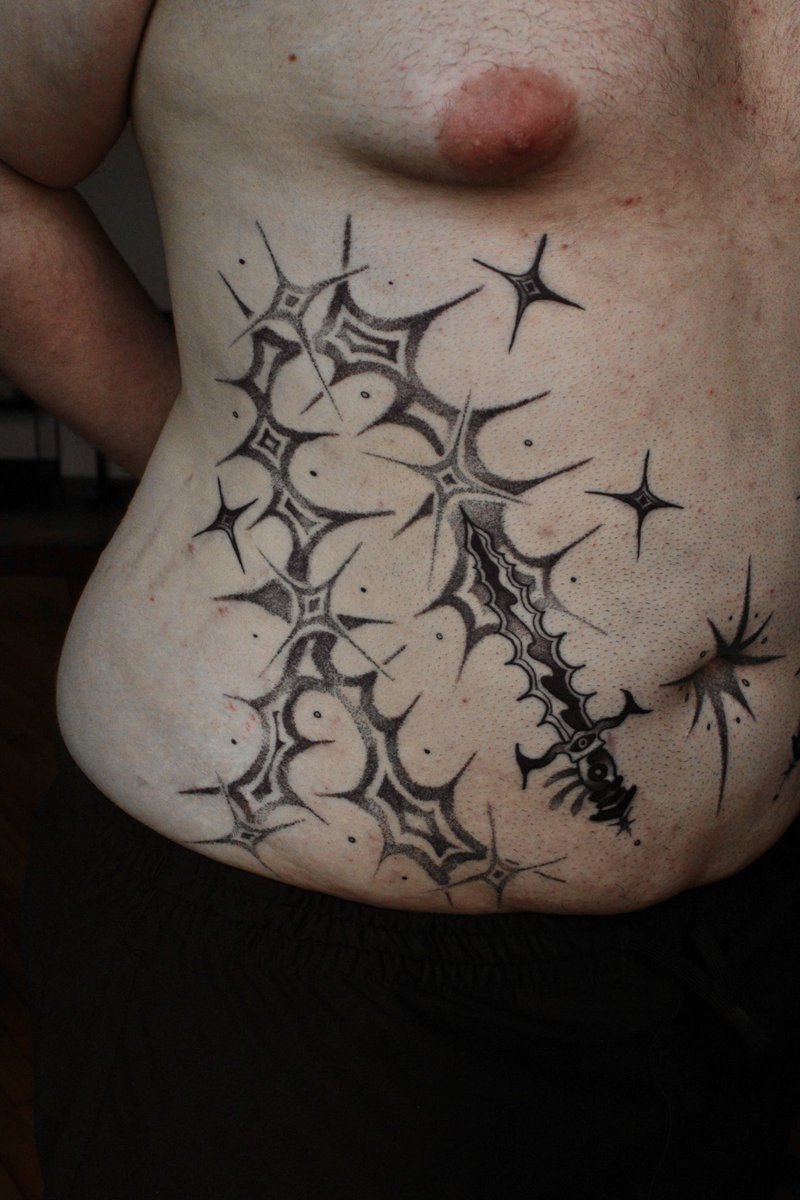 noodledead's tweet photo. keep forgetting to post things this is from months ago but i loooveeeee the bellybutton especially but also this whole piece ✨ https://t.co/VIhSKLlHFR