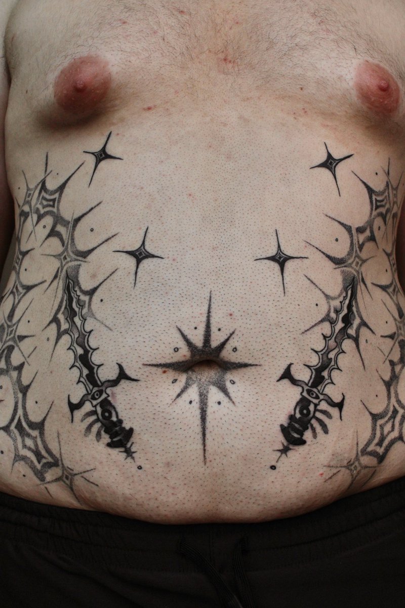 noodledead's tweet photo. keep forgetting to post things this is from months ago but i loooveeeee the bellybutton especially but also this whole piece ✨ https://t.co/VIhSKLlHFR