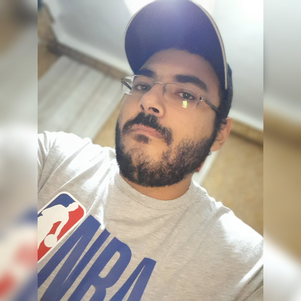 Officially 28!! 
Closing on my 30s.

I really hope that I achieve what I want by then. 
I appreciate every moment in my life. Alhamdoulilah for every thing and all of God's graces. Even those that I'm taking for granted.

Pop the ballons guys 🎉