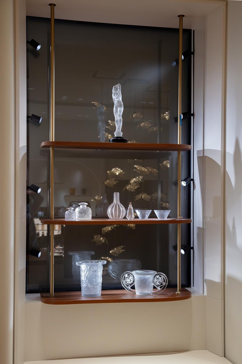 cppluxury's tweet image. LALIQUE opens newly renovated flagship store in Paris at Rue Royale (historical boutique)

#Lalique #Paris #RueRoyale #luxury #luxurycrystal #glasswear #crystal #homecollection #luxuryretail @lalique