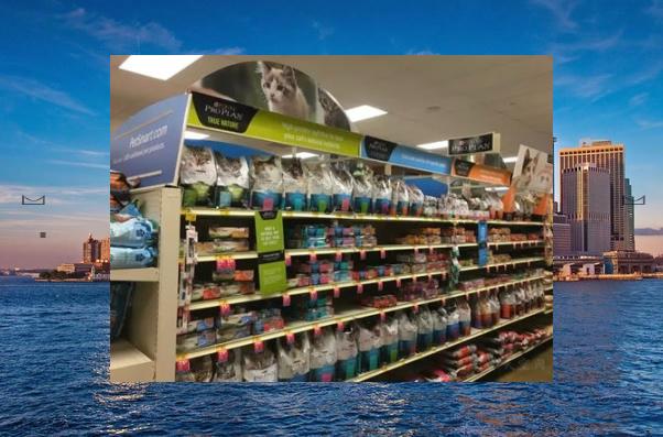 Begfest's tweet image. 🗻A leaf falls—autumn’s pen, signing off.🕰Laptop shows photos