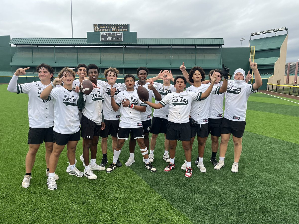 TURKEY BOWL 2025 CHAMPIONS 🏈🦃