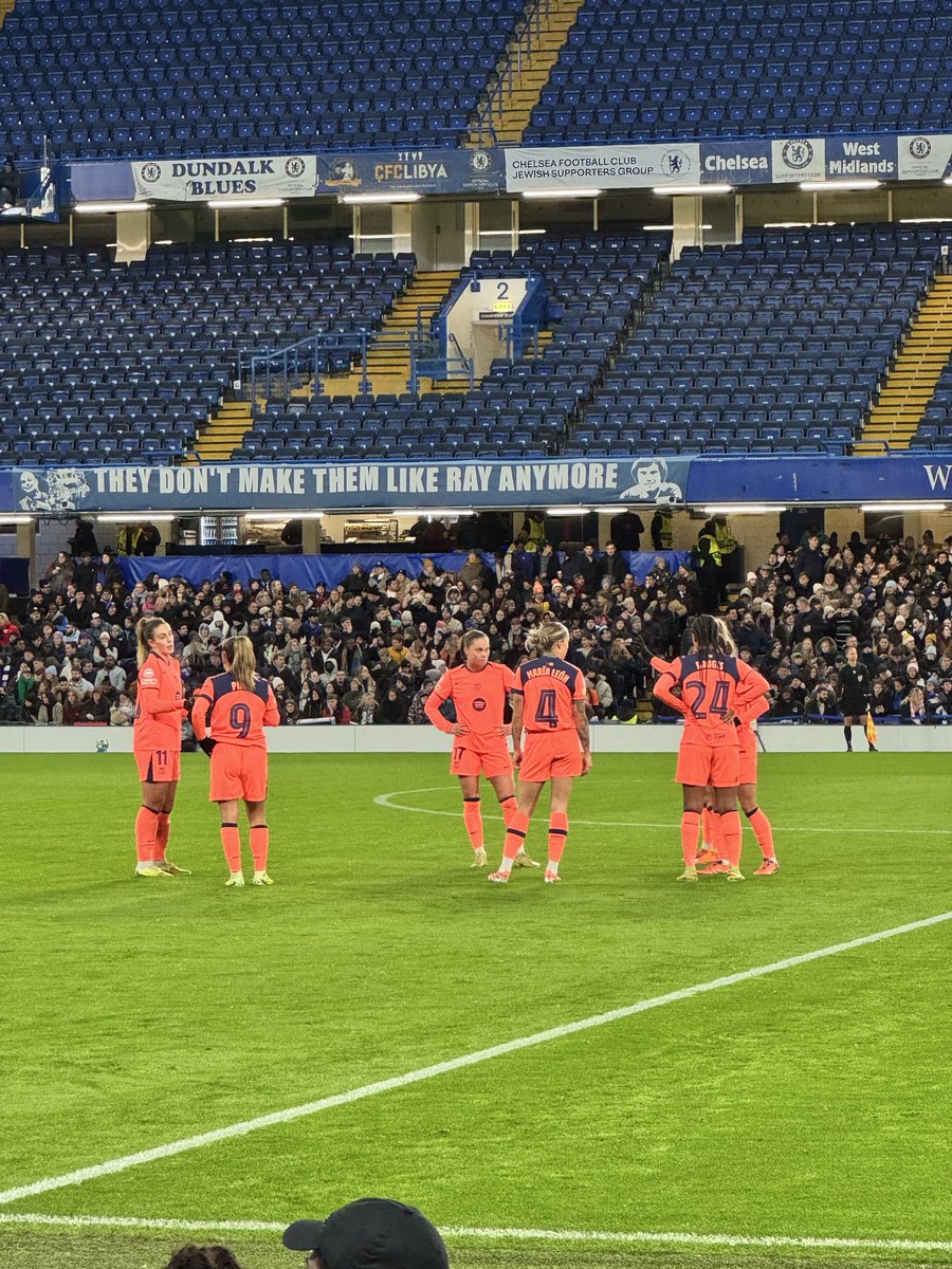 Match 13 - UWCL
#CHEBAR
📍Stamford Bridge
🗣️ Freezing