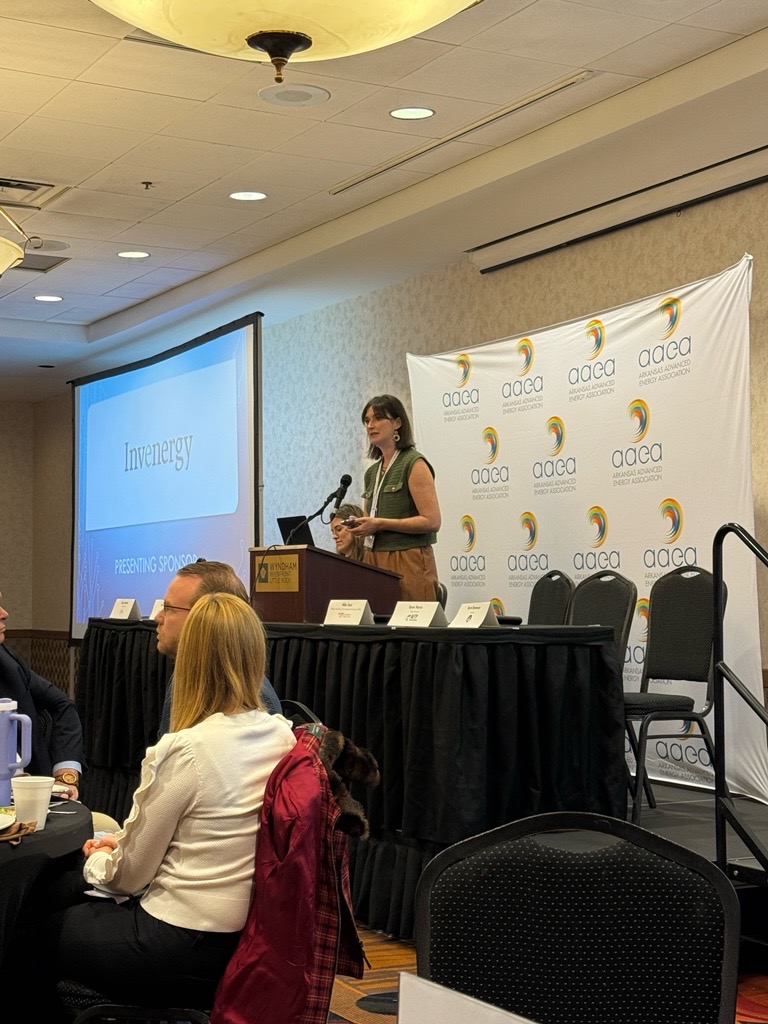 InvenergyLLC's tweet image. Invenergy was proud to be a presenting sponsor of the @ArkAdvEnergy Empower conference last month. Colleen Smith, VP of Government Affairs, and Laurel Downen, Director of Development, presented on our successes and investments in Arkansas during a pivotal time for the energy…