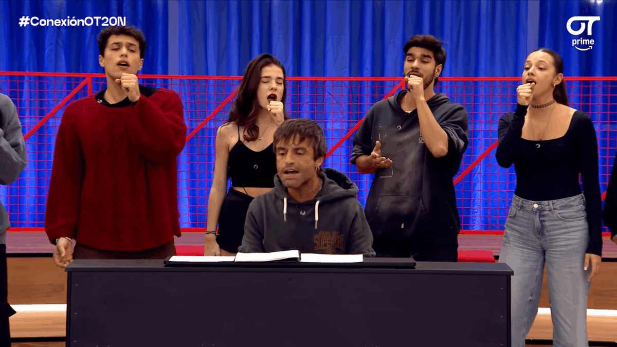 EDMRadioOficial's tweet image. OT 2025: PRIMER PASE DE MICROS de la Gala 10

El Primer Pase de Micros de la Gala 10 de OT 2025 ya ha llegado. Los temas ya están repartidos y los nervios están a ...

edmradio.es/2025/11/20/ot-…

#MÚSICA #PROGRAMAS #Trending