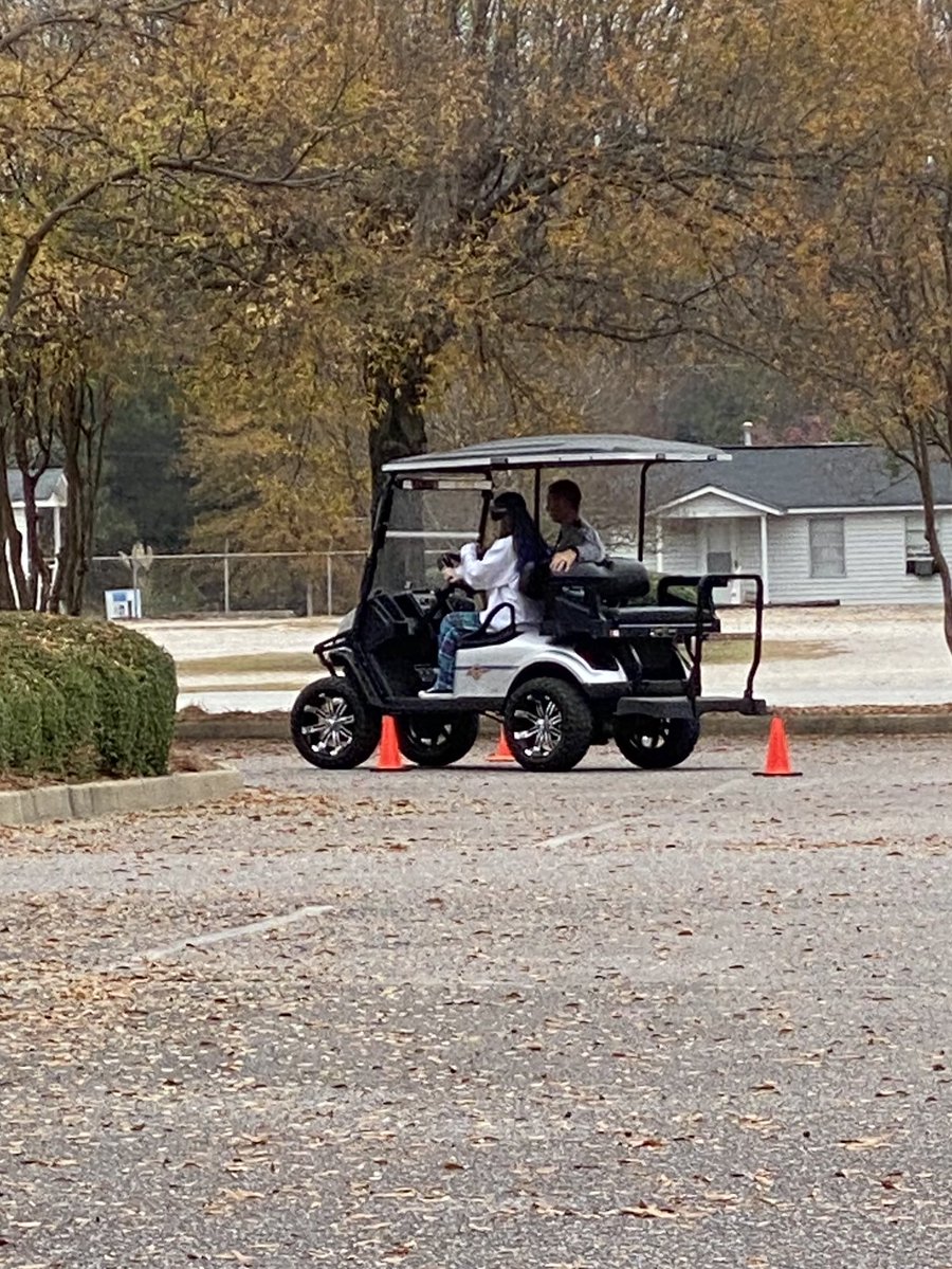 SCHP_Troop1's tweet image. Visited @MidlandsTech today and spent some time with the students talking about the dangers of impaired driving.

Students had the opportunity to drive the golf cart with and without impaired vision goggles to see just how much impairment affects our ability to drive.