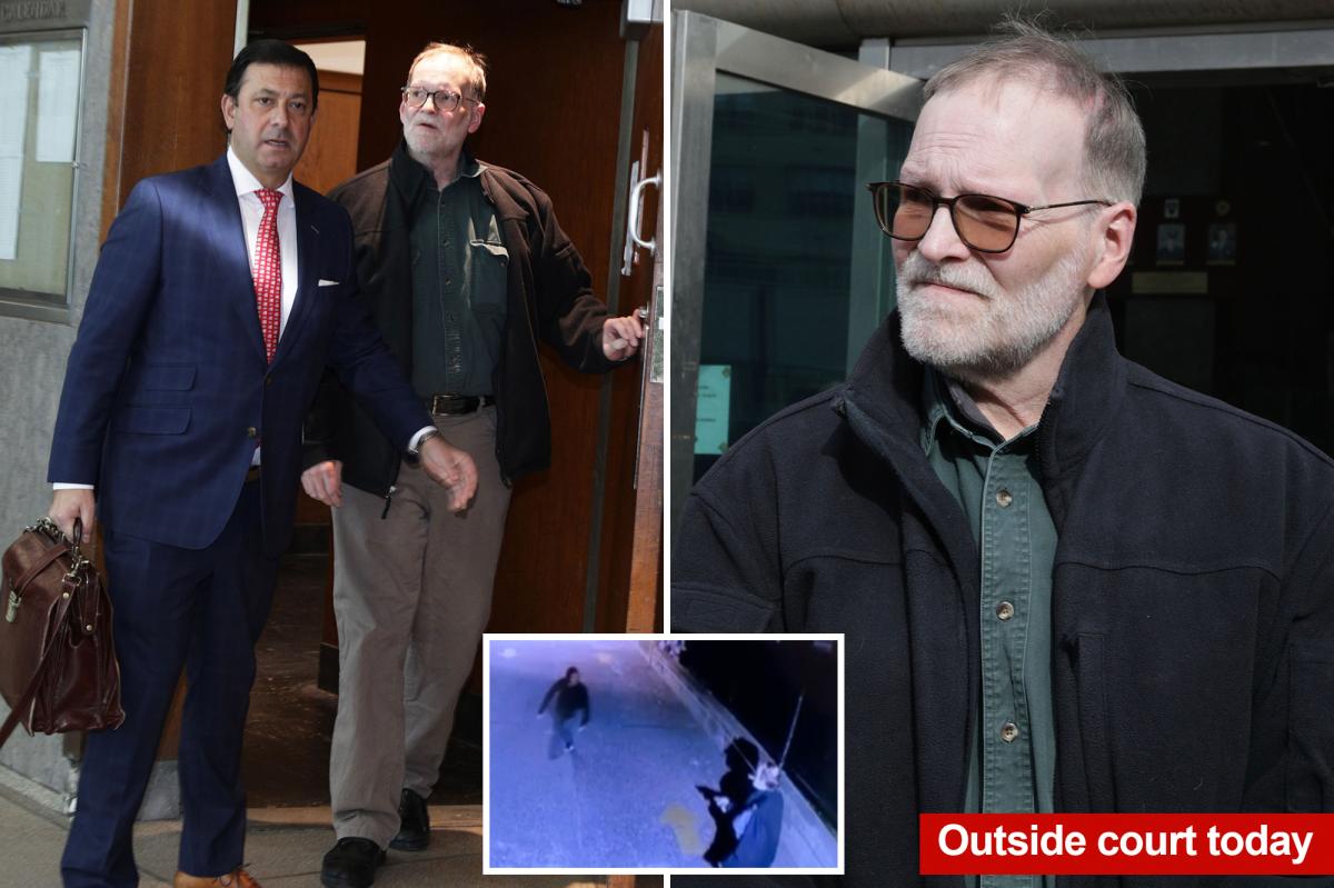 nypost's tweet image. Queens senior citizen who fatally shot would-be mugger headed to prison for four years trib.al/snyUCSm