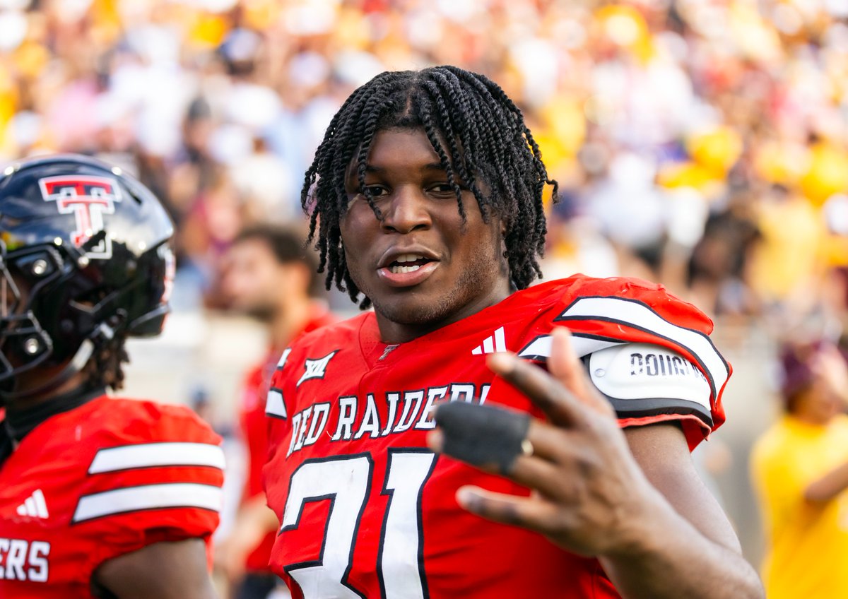 CamMellor's tweet image. The @PFSNcollege highest-graded Big 12 EDGE defenders:

David Bailey, Texas Tech: 93.2
John Henry Daley, Utah: 88.7
Wendell Gregory, Oklahoma State: 84.4
Arden Walker, Colorado: 84.1
Romello Height, Texas Tech: 82.7
Devean Deal, TCU: 79.8
Malachi Lawrence, UCF: 78.2
Logan Fano,…