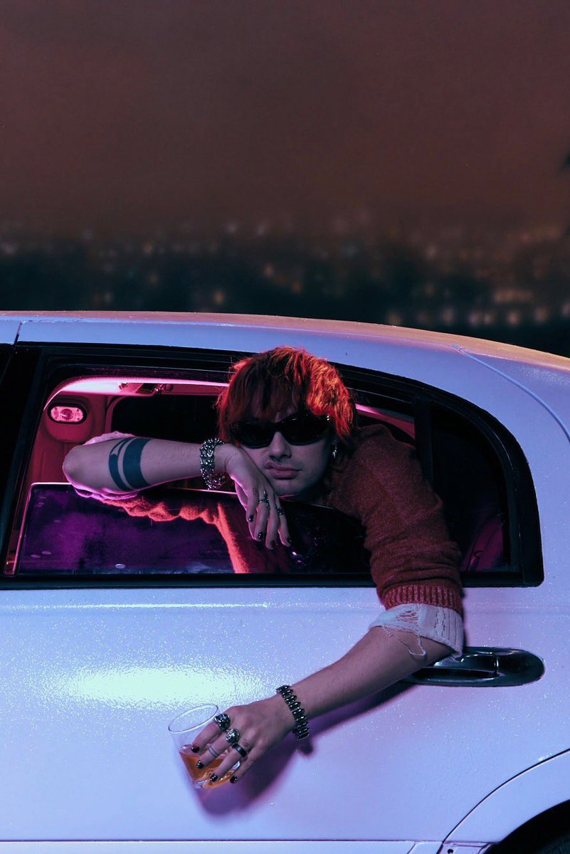 5SOS's tweet image. A scream that makes the earth quake, good looks for days, and he’s one of the most talented producers and guitarists we’ve ever met? It must be the one and only @Michael5SOS’s birthday! An absolute legend, and will always be the best of friends. Wish Michael a happy birthday…