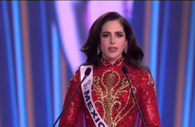 "Crean en el poder de su autenticidad, Crean en ustedes mismos. Nunca permitan que nadie les haga dudar de su valor porque lo eres todo. Tú eres poderosa y tu voz merece ser escuchada”. Mujeres crean en si mismas, su corazón importa"

-Fatima Bosch