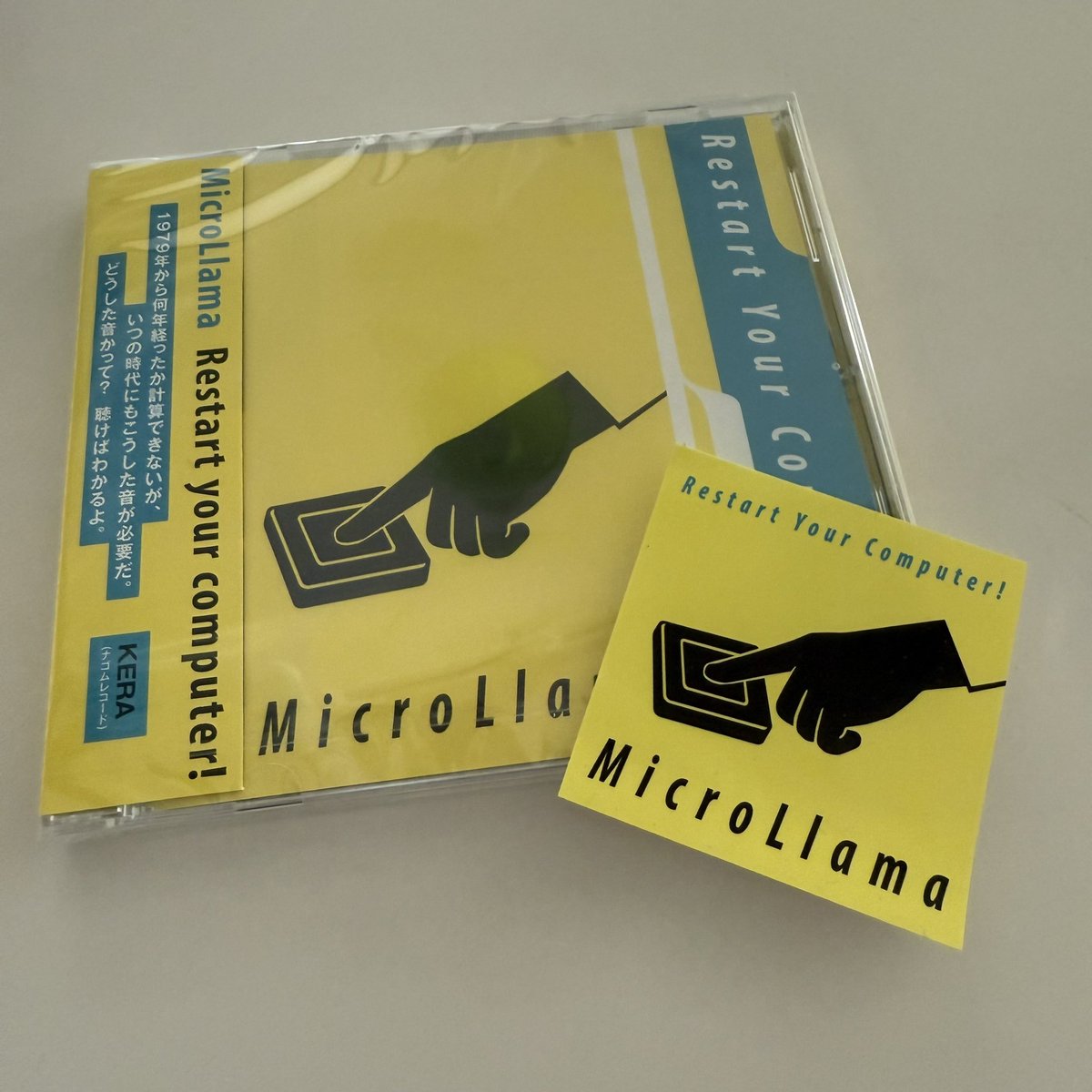 昨夜は MicroLlama のレコ発を観に。
CD発売おめでとうございます。

今回は特別なレア編成で、
それも含めてとても楽しいライブでした。

共演のみなさんも良かったなー。