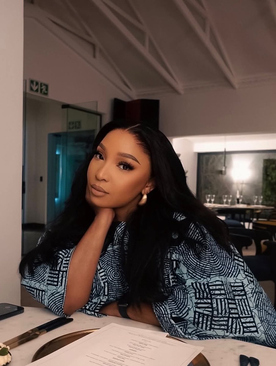 HendriccahM's tweet image. *Monday Word Of The Day *

&quot;But those who hope in the Lord will renew their strength. They will soar on wings like eagles, they will run and not grow weary,they will walk and not be faint.&quot;

#WordOfTheDay 📍
#CommandYourDay 
@METROFMSA 
@Rorisangt4