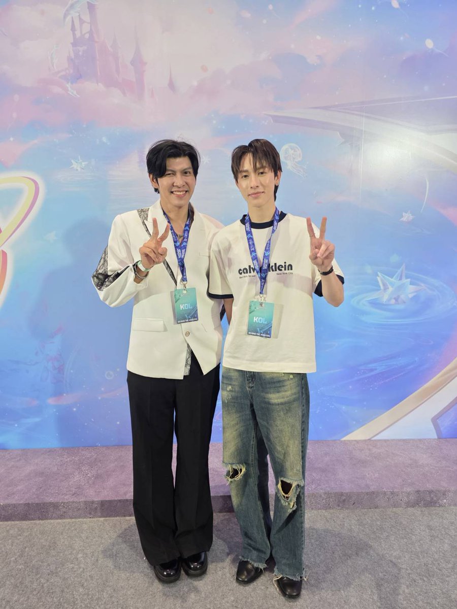 AleisterEVD's tweet photo. ขอบคุณน้องอองรีมากๆนะคับ ที่มาร่วมสร้างคอนเทนต์กับแม่แดน ไว้มีโอกาสมาร่วมทำคอนเทนต์กันอีกนะคับ🫶🫶

#Aleisterevery​ @AnnyeongOnglee
#onglee_proxie 
#PROXIEOnglee 
#แม่ดูอยู่ https://t.co/FlUXmUzVMz