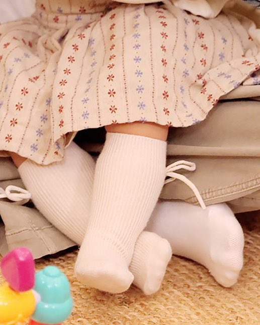 แง้ ก้อนนรร