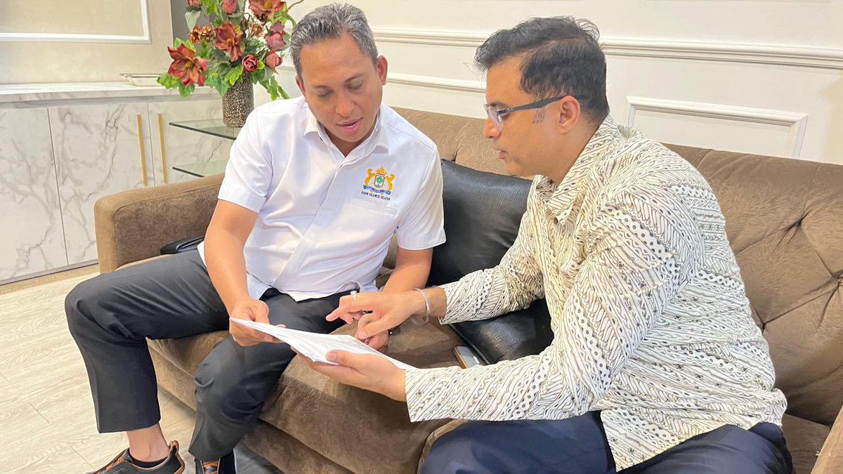 India in Bali tweet media