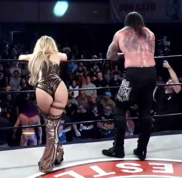 SDevilleLive's tweet image. Scarlett opens the show with W!

Kross closes the show with W!

#MLW