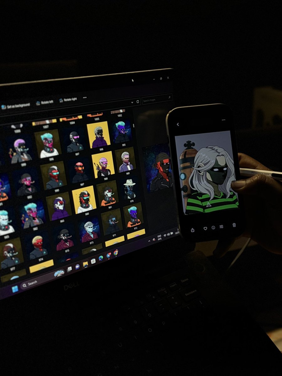 🚧 

Someone still up ?👀