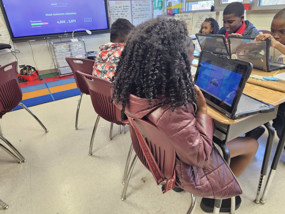 APSITDavid's tweet image. Had a blast running 99 Math with the 3rd graders @APSKimberly Big thanks to Ms. McClendon and Mrs. Rose for letting me join your classrooms. Such fun and energetic groups! 🔢💻 #UndeniableImpact