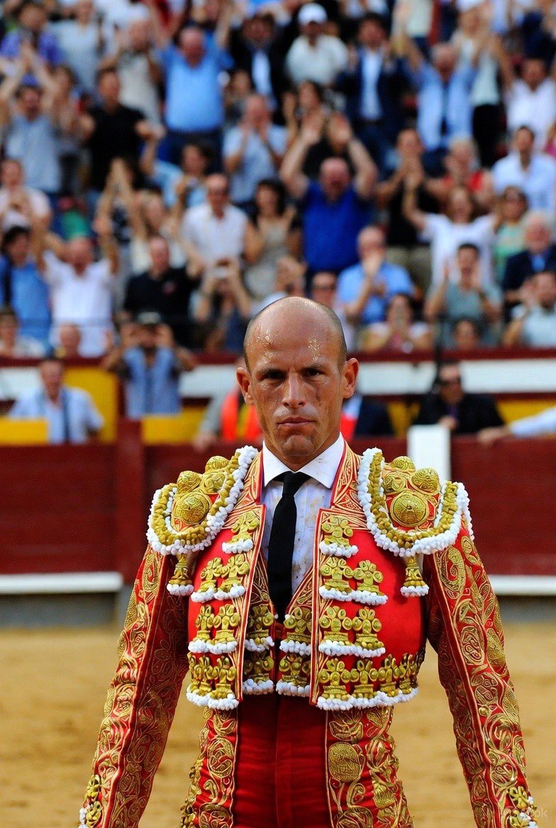 Hector Cabeza de Toro tweet media