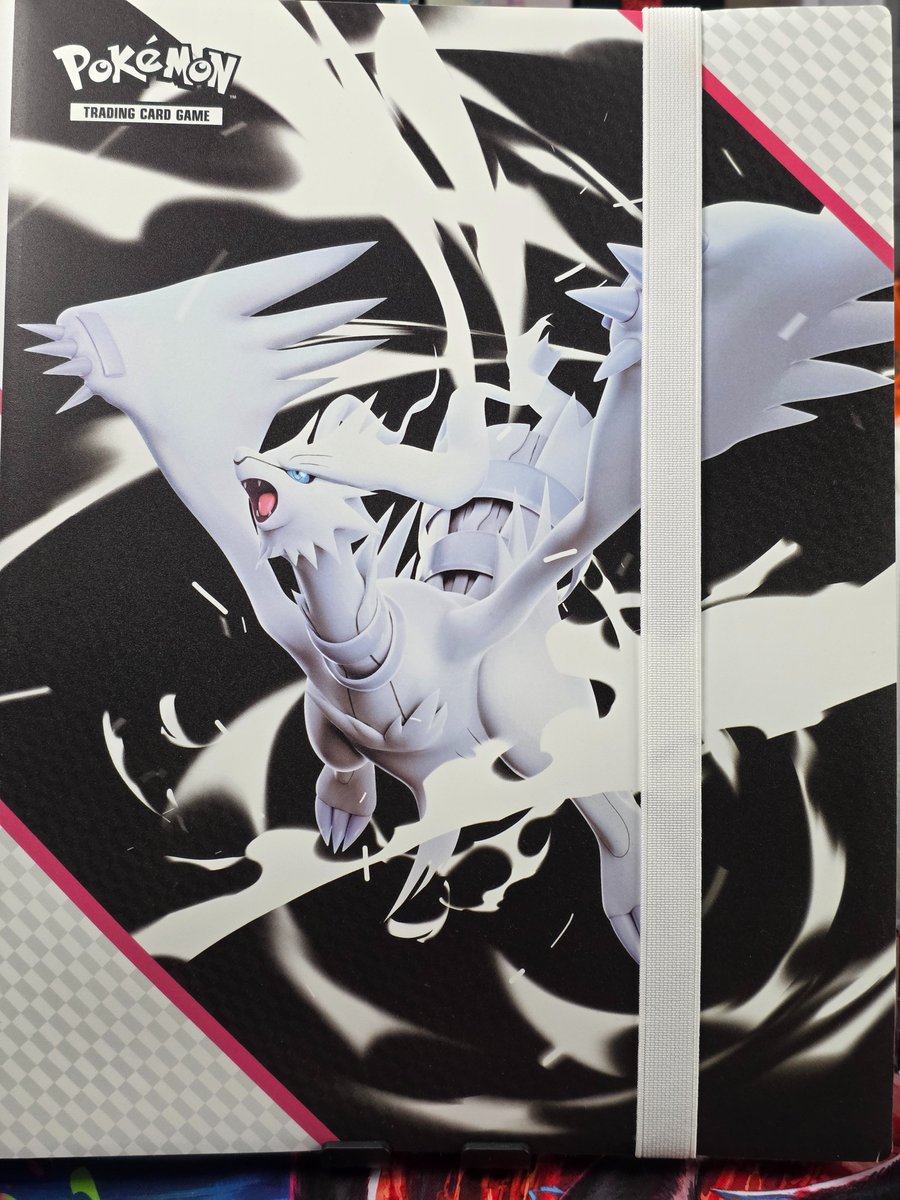 MyLuxuryCards's tweet image. 🎉 Weekend Poké Giveaway 🎉

To Enter:
- Like This Post
- Retweet This Post
- Follow Us @MyLuxuryCards
- Comment: The 1st Pokémon set you ever opened, as a kid or adult!

Winner Will Receive:
1x Mega Gengar Ex Battle Deck
1x Phantasmal Flames Booster Pack (Art Style May Vary)
1x…